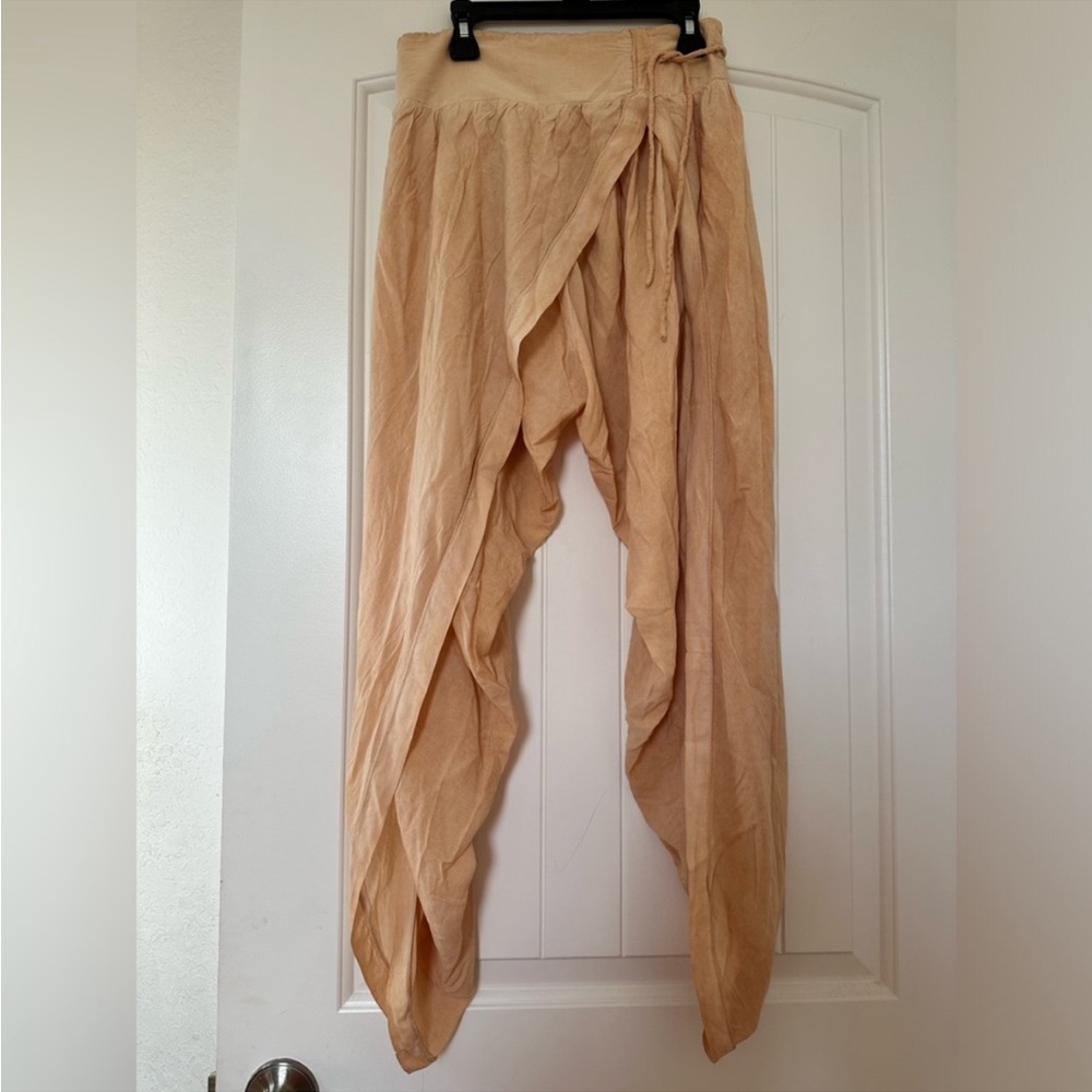 Free peoplee Act Natural lounge pants harem pants in excellent shape - Picture 2 of 5